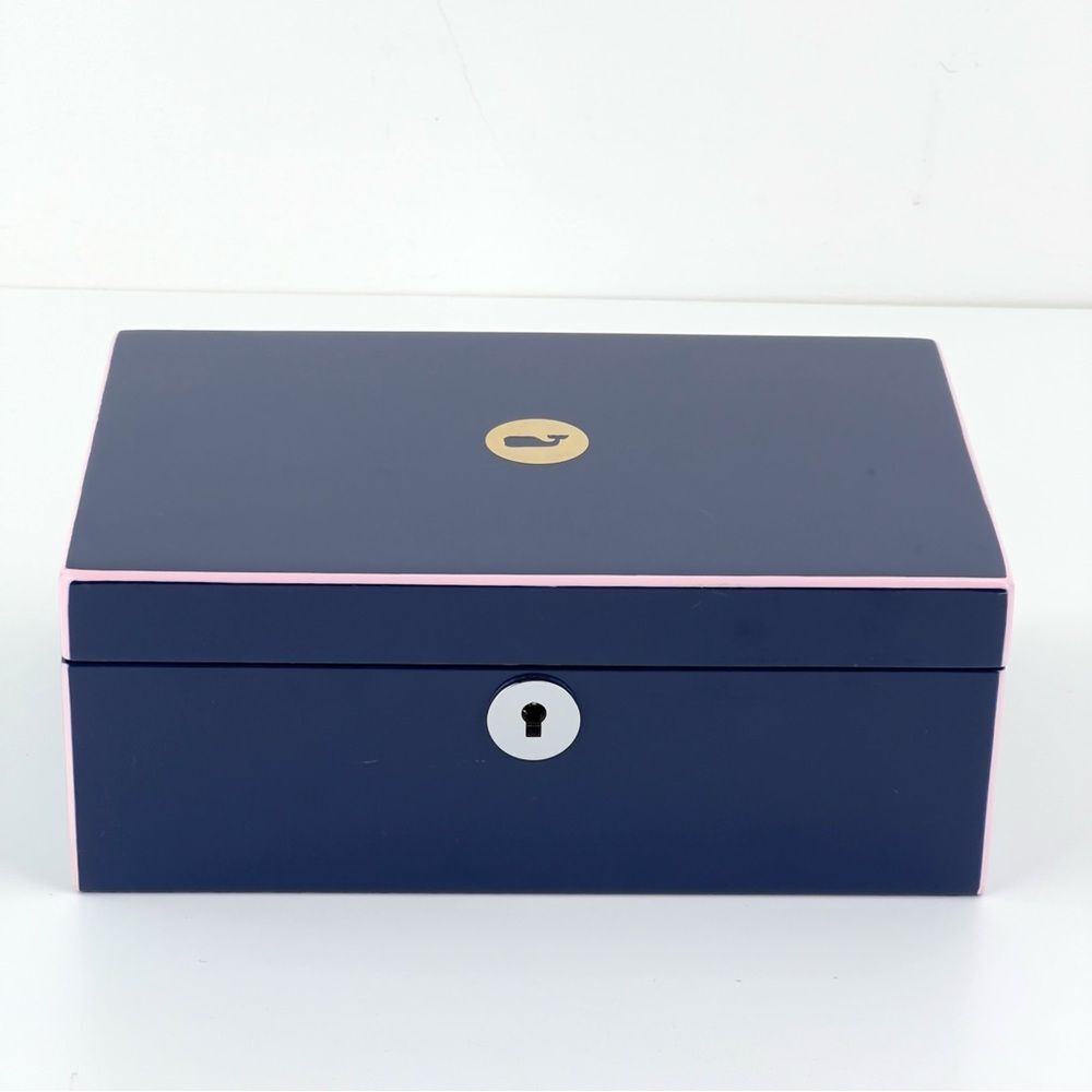 Vineyard vines Jewelry box